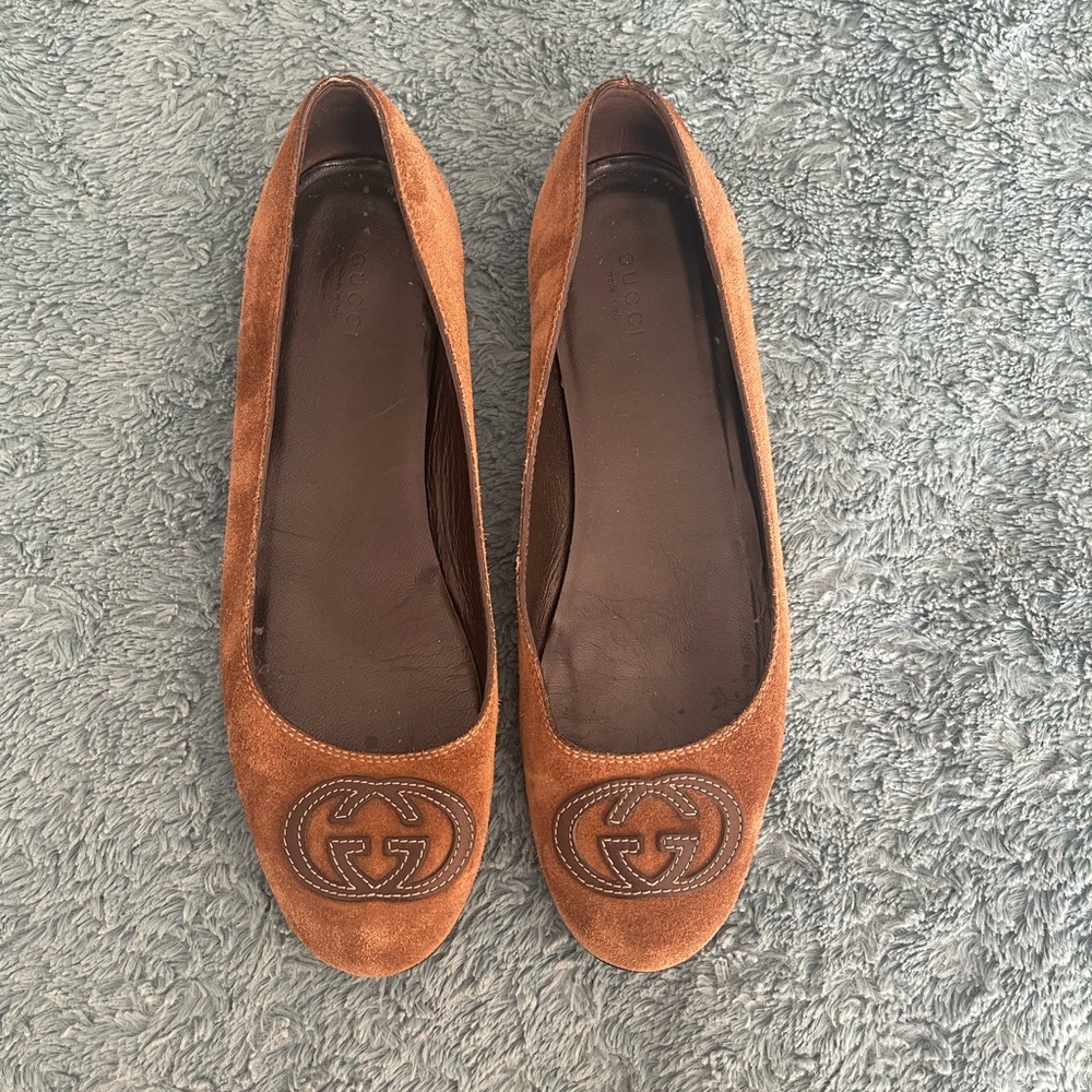 Auth. Gucci flats